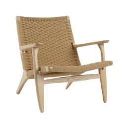 Réplica del sillón escandinavo Lounge CH25 en madera de fresno
